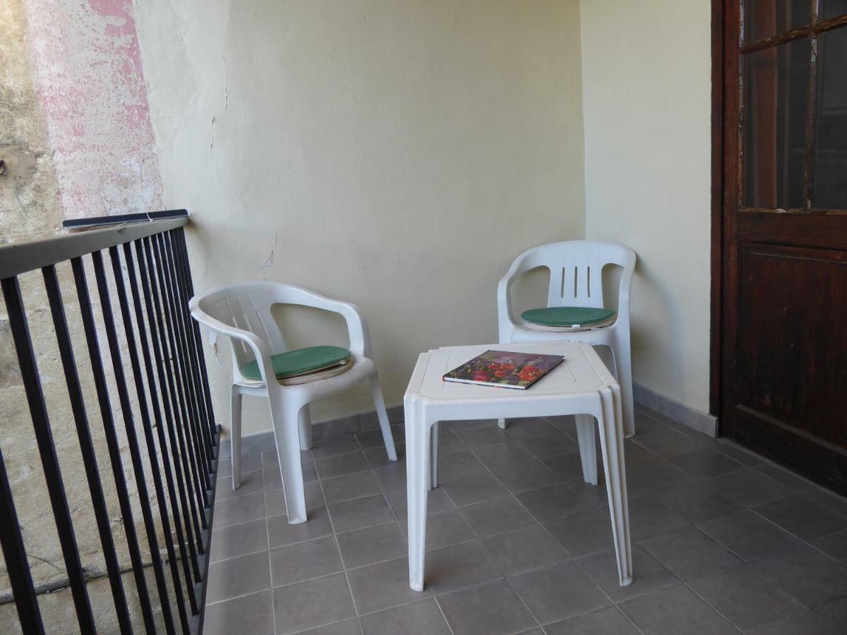 Le Logis De La Tour Apartment Avignon Exterior foto